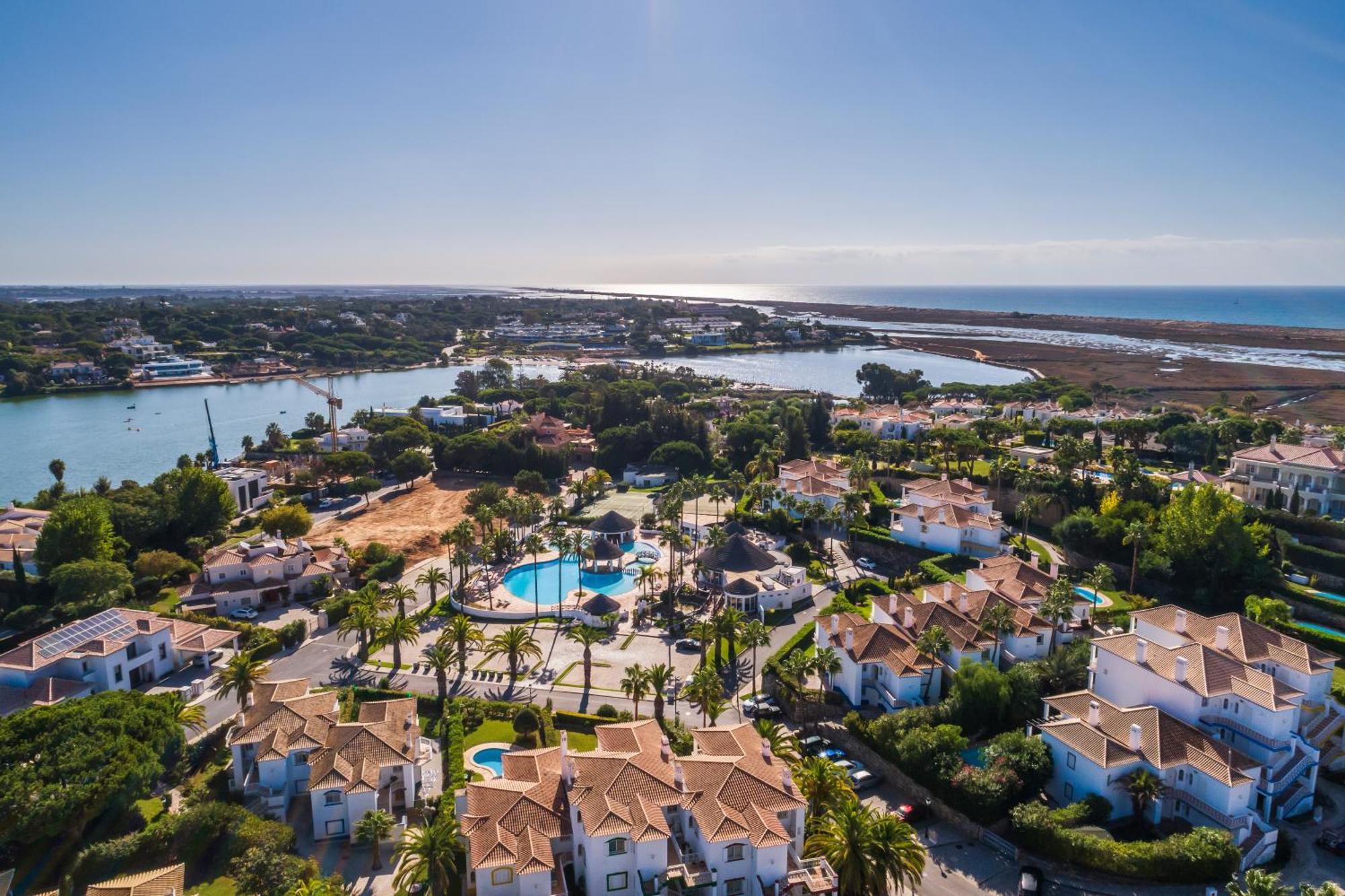 Encosta Do Lago Resort Club Кинта-до-Лаго Экстерьер фото